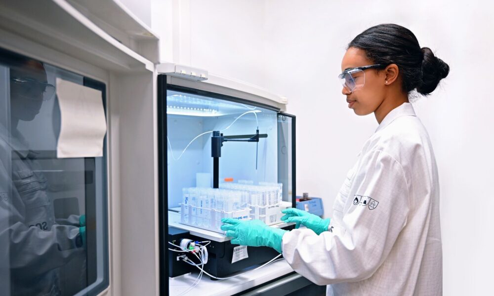 SGS Cosmetic Testing Lab France