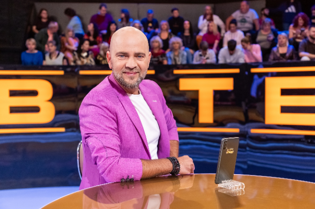 PRO TV pune 100.000 de lei pe masă, dar nimeni nu știe unde sunt! Cosmin Seleși dă startul unui nou sezon „Batem Palma?” 107 Batem Palma