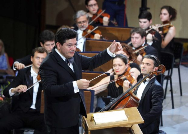 cristian-macelaru-la-festivalul-enescu-2023-©-catalina-filip_optimized-620x444 Festivalul Internațional George Enescu 2025 începe astăzi la București – patru săptămâni de sărbătoare a muzicii, între tradiție, inovație și întâlniri de neuitat
