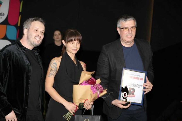 Gala Premiilor Radar de Media 2025 a strâns laolaltă oamenii care mișcă industria, într-o seară plină de lumină, aplauze și momente care au definit anul. Lista câștigătorilor, aici! 67 gala premiilor radar de media 2025 13 optimized
