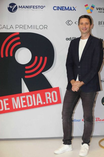 Gala Premiilor Radar de Media 2025 a strâns laolaltă oamenii care mișcă industria, într-o seară plină de lumină, aplauze și momente care au definit anul. Lista câștigătorilor, aici! 64 gala premiilor radar de media 2025 3 optimized 1